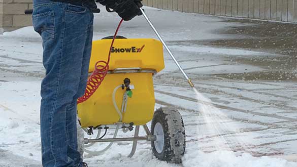 Liquid Sprayer Walk Behind in action