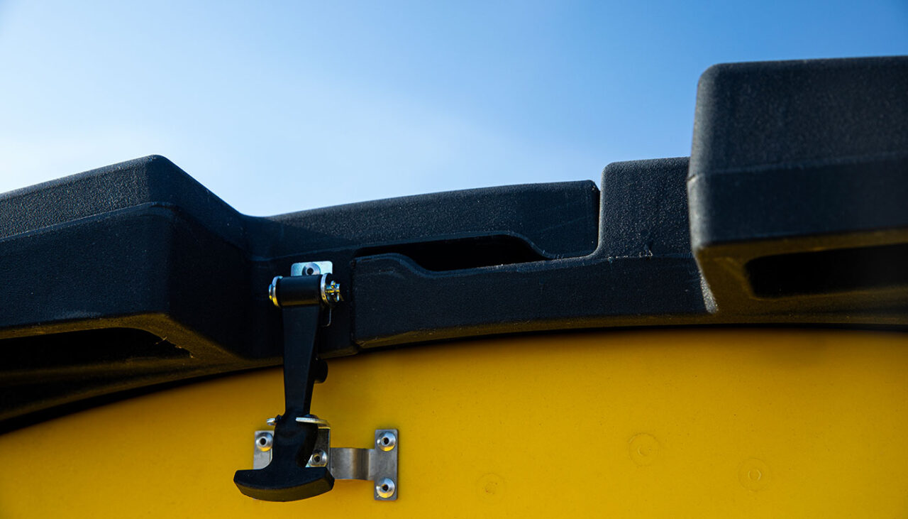 snowex renegade poly hopper spreader lid latch